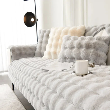 BlødBeskyt™ – Forny sofaen uden at købe ny En luksuriøs, vaskbar løsning til hele hjemmet